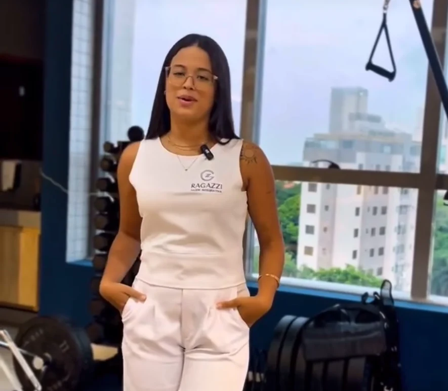THAÍS